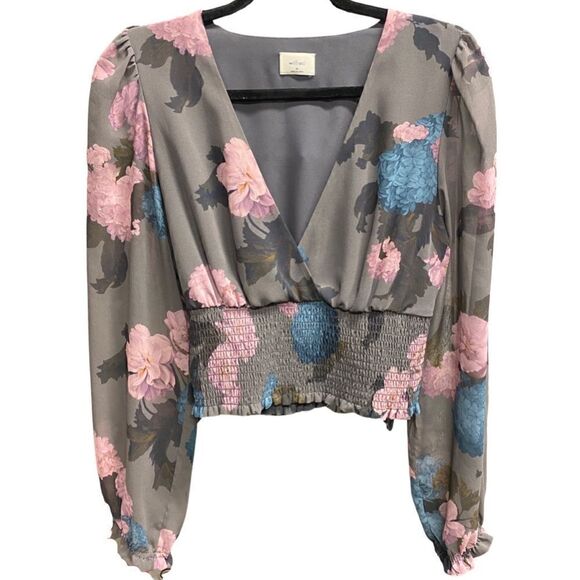 Blouse – Size Medium Wilfred | Aritzia Fête Chiffon V-Neck Sheer Sleeve - Picture 1 of 4